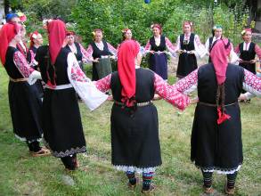 Bistritsa Babi, archaic polyphony, dances and rituals from the Shoplouk region