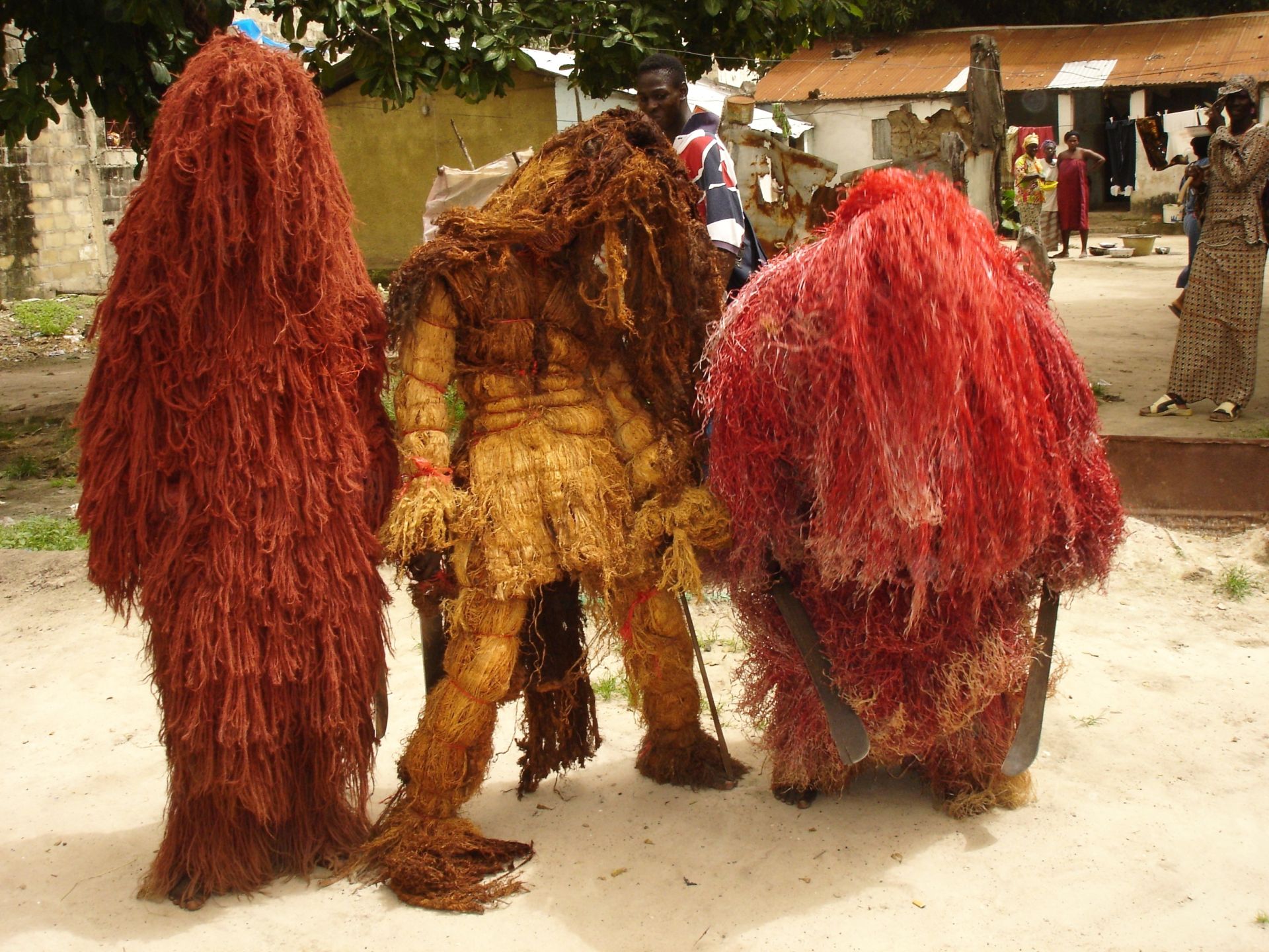 The Kankurang is a protective spirit, embodied by a masked and costumed man, at the centre of a ritual system comprising songs, traditions and initiatory rites for young boys. The ritual ensures the transmission and teaching of complex know-how and practices underpinning Manding cultural identity.