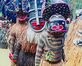 La mascarade Makishi
