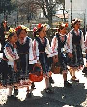 Les Babi de Bistritsa, polyphonie, danses et pratiques rituelles archaïques de la région de Shoplouk