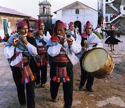 Taquile and its textile art