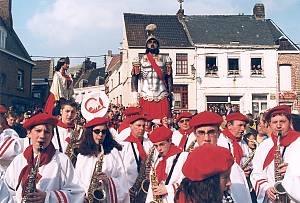 Processional giants and dragons in Belgium and France