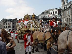 Processional giants and dragons in Belgium and France