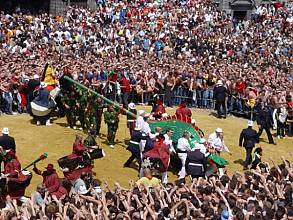 Processional giants and dragons in Belgium and France