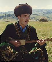 L’art des Akyn, conteurs épiques Kirghiz