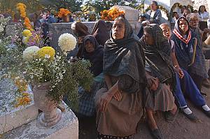 Places of memory and living traditions of the Otomí-Chichimecas people of Tolimán: the Peña de Bernal, guardian of a sacred territory