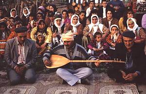 La tradition Âşıklık (de l’art des trouvères)
