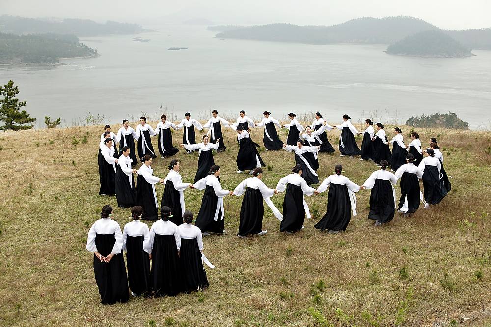 Ganggangsullae performed at the place of its origin