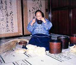 Ojiya-chijimi, Echigo-jofu: techniques of making ramie fabric in Uonuma region, Niigata Prefecture