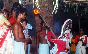 Le Mudiyettu, théâtre rituel et drame dansé du Kerala
