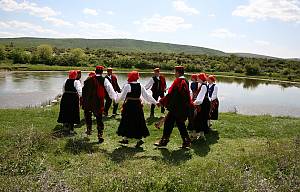 Nijemo Kolo, silent circle dance of the Dalmatian hinterland