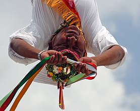 Ritual ceremony of the Voladores