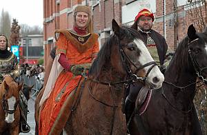 Krakelingen and Tonnekensbrand, end-of-winter bread and fire feast at Geraardsbergen