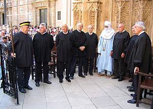 Irrigators’ tribunals of the Spanish Mediterranean coast: the Council of Wise Men of the plain of Murcia and the Water Tribunal of the plain of Valencia
