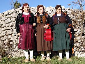 Ojkanje singing