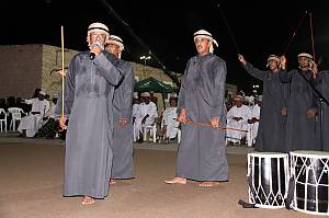 Al ‘azi, elegy, processional march and poetry