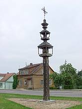 La création et le symbolisme des croix