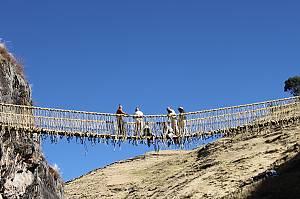 Knowledge, skills and rituals related to the annual renewal of the Q’eswachaka bridge