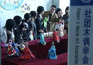 Strategy for training coming generations of Fujian puppetry practitioners 