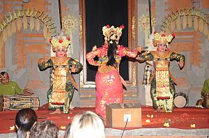 Trois genres de danse traditionnelle à Bali