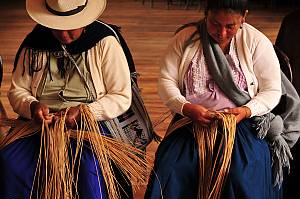 Traditional weaving of the Ecuadorian toquilla straw hat