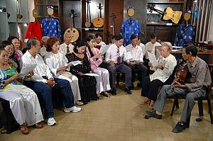 L'art du đờn ça tài tử, musique et chants, dans le sud du Viet Nam