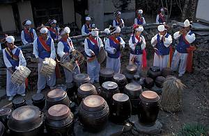 Nongak, community band music, dance and rituals in the Republic of Korea