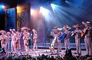 Mariachi, string music, song and trumpet