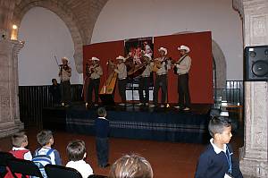 Mariachi, string music, song and trumpet