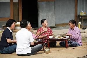Arirang, lyrical folk song in the Republic of Korea