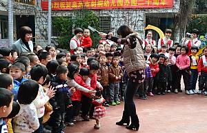 Strategy for training coming generations of Fujian puppetry practitioners 