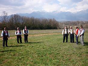 Glasoechko, male two-part singing in Dolni Polog