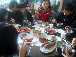 Kimjang, making and sharing kimchi in the Republic of Korea