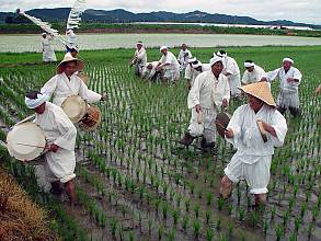Nongak, community band music, dance and rituals in the Republic of Korea