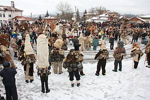 Le surova, festival populaire dans la région de Pernik