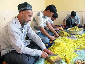 Oshi Palav, a traditional meal and its social and cultural contexts in Tajikistan