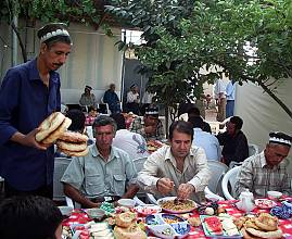 Oshi Palav, a traditional meal and its social and cultural contexts in Tajikistan