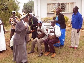 Ma'di bowl lyre music and dance