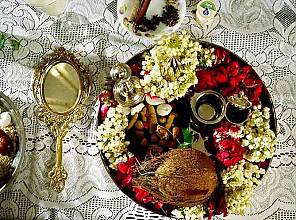 Nawrouz, Novruz, Nowrouz, Nowrouz, Nawrouz, Nauryz, Nooruz, Nowruz, Navruz, Nevruz, Nowruz, Navruz