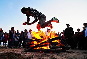 Nawrouz, Novruz, Nowrouz, Nowrouz, Nawrouz, Nauryz, Nooruz, Nowruz, Navruz, Nevruz, Nowruz, Navruz