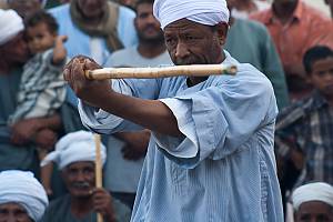 Tahteeb, stick game