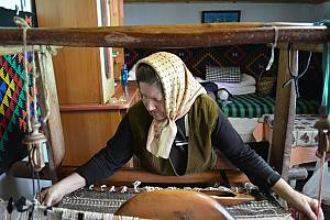 Traditional wall-carpet craftsmanship in Romania and the Republic of Moldova