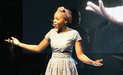 Performance d'artistes namibiens pour l'ouverture du 10.COM  ()