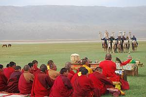 Mongolian traditional practices of worshipping the sacred sites