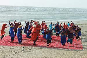Kushtdepdi rite of singing and dancing