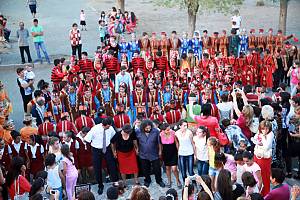 Kochari, traditional group dance