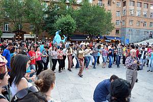Le kochari, danse collective traditionnelle