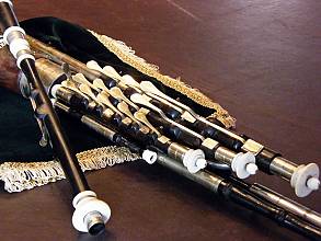 Uilleann piping