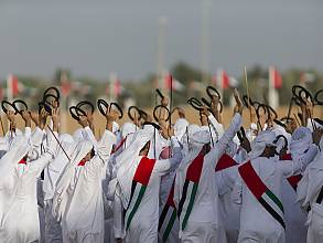 Al Azi, art of performing praise, pride and fortitude poetry