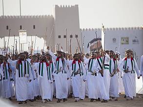 Al Azi, art of performing praise, pride and fortitude poetry